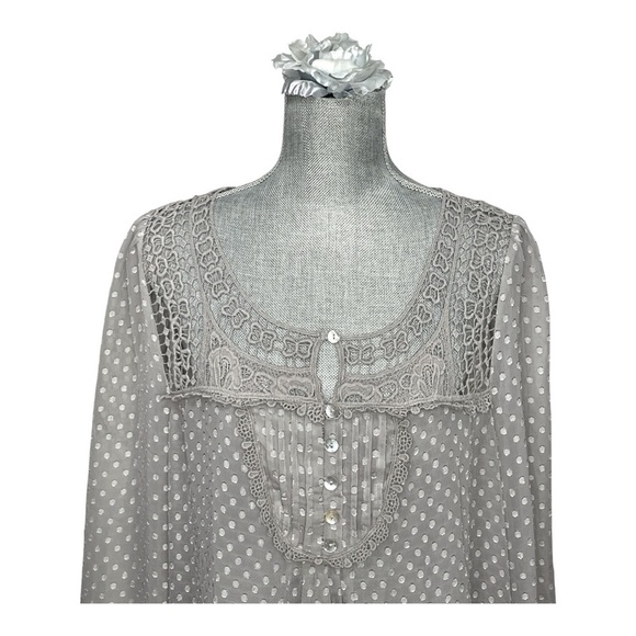 Daniel Rainn Gray Lace Front Long Balloon Sleeve Tunic
Blouse With Tank Size L - Picture 5 of 11